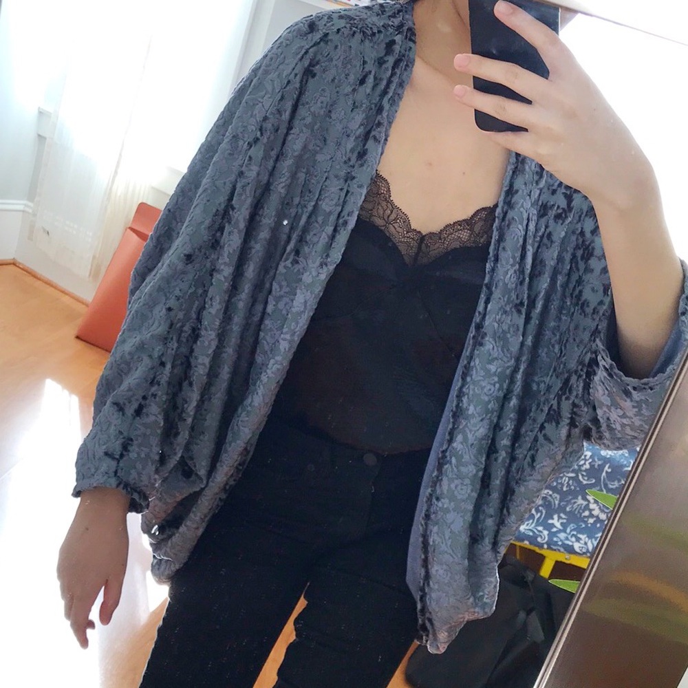 Anthropologie Super soft Kimono